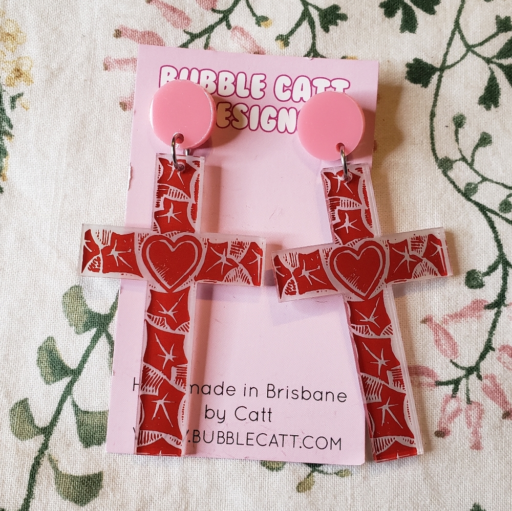 NWT Hearts Crossed Dangle Earrings - Bubble Catt Designs, Handmade, Acrylic